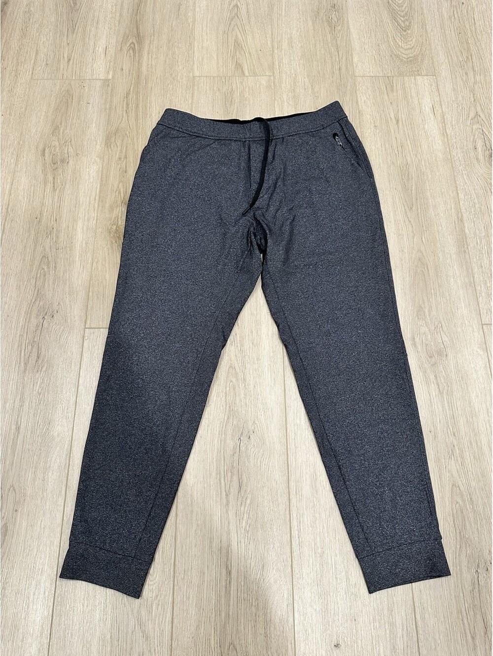 NWT Men’s Nobull Game Changer Joggers Size 33x28 Grey